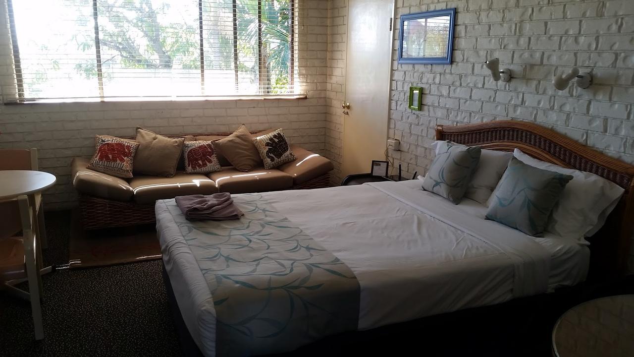 Holland Park Motel Brisbane Exterior photo